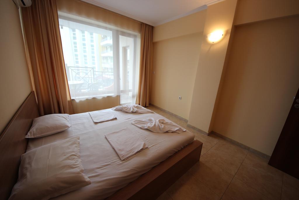 Menada Sea Regal Apartments Sunny Beach Esterno foto