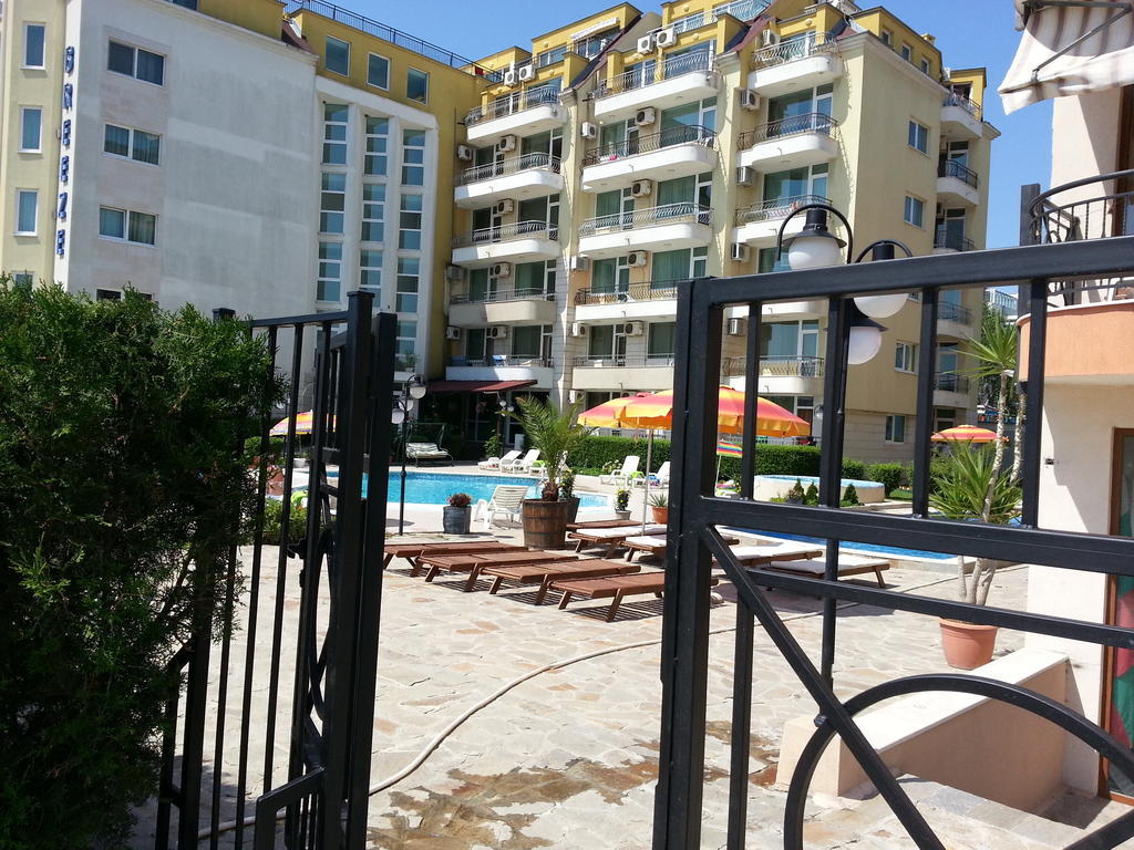 Menada Sea Regal Apartments Sunny Beach Esterno foto