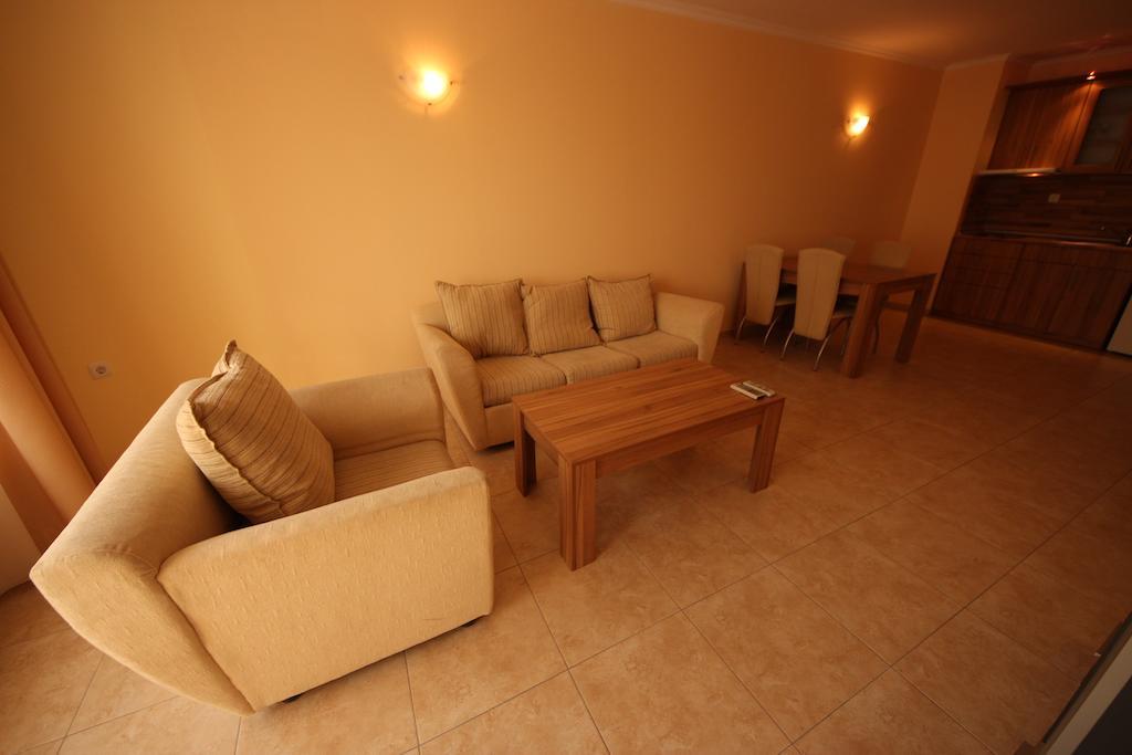 Menada Sea Regal Apartments Sunny Beach Esterno foto